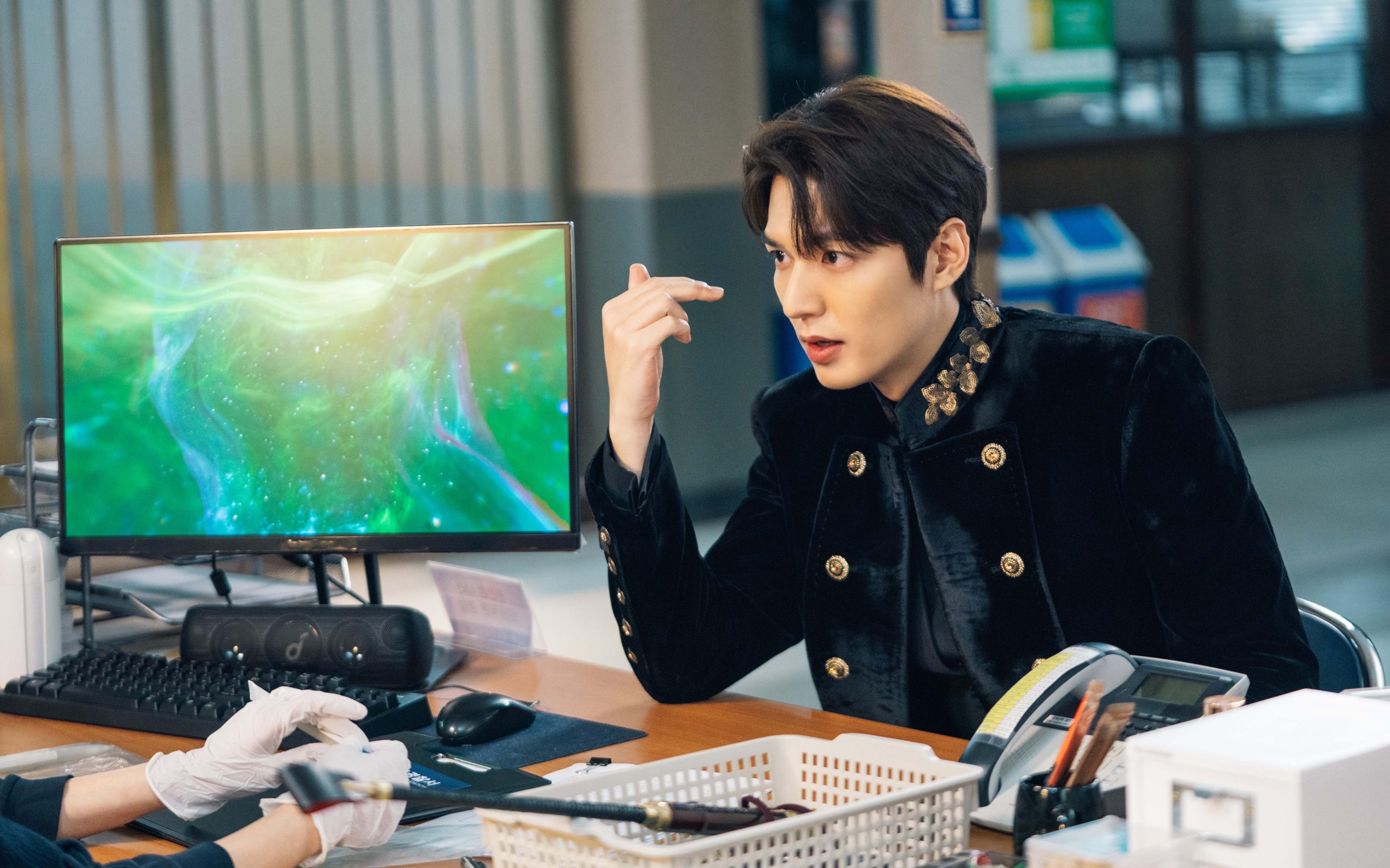 爱游戏-“超越自我：车手的心灵疾驰”