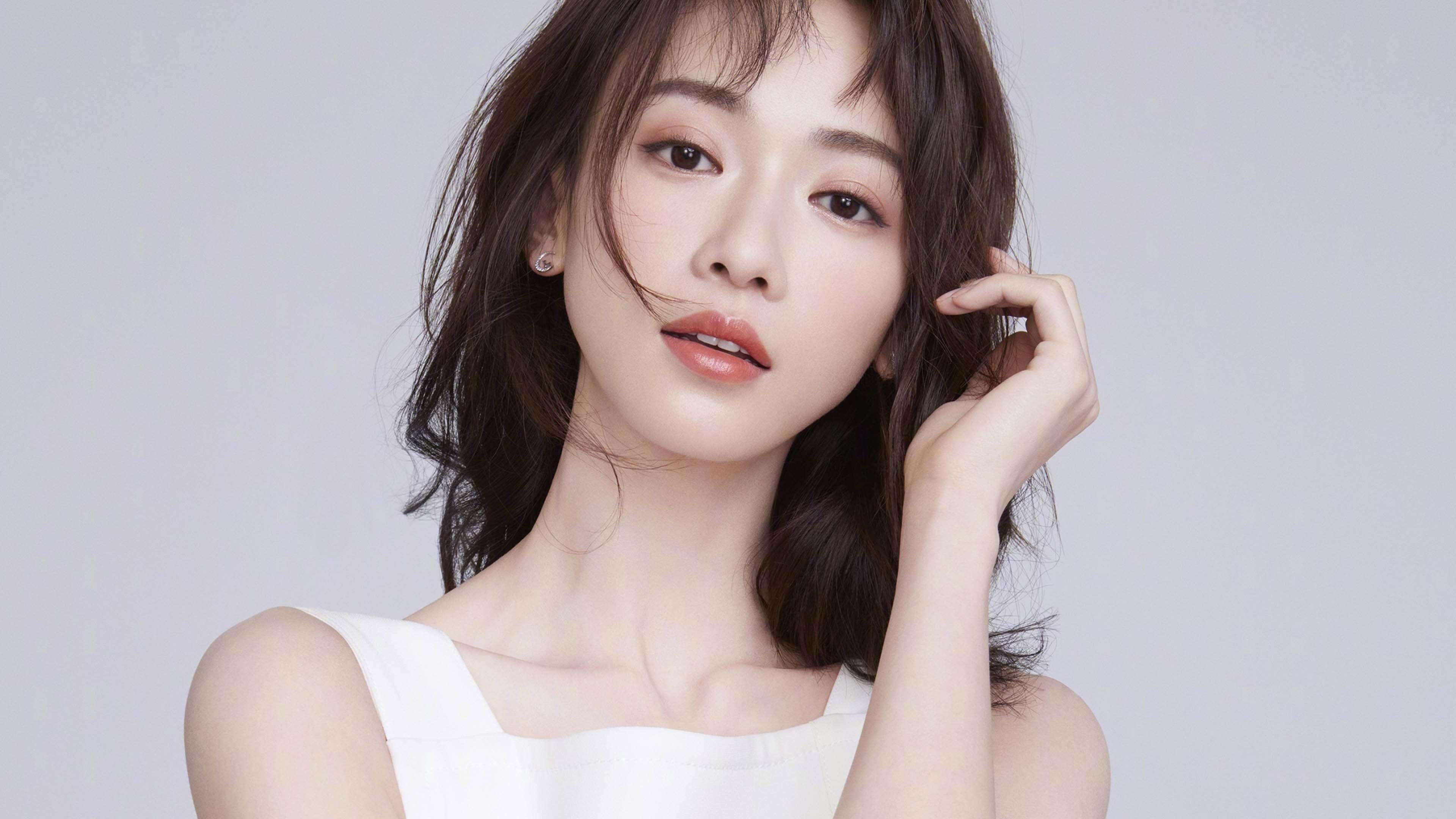 意大利马术队在2024年欧洲三项赛锦标赛中获得团体银牌,展现强大实力。