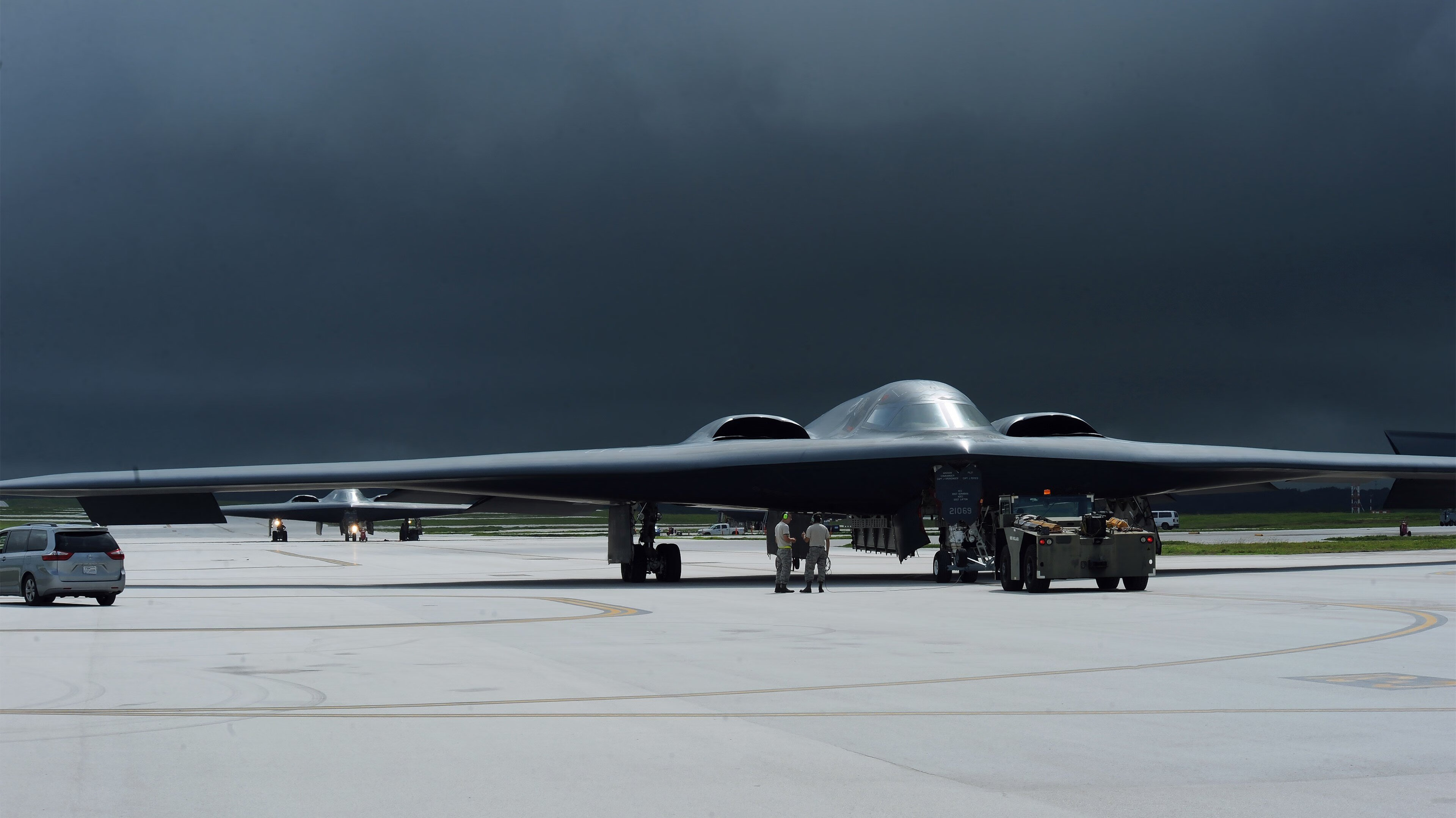 爱游戏下载-拜恩斯将成为曼联新队长，球迷期待发挥更好，拜仁致敬曼联