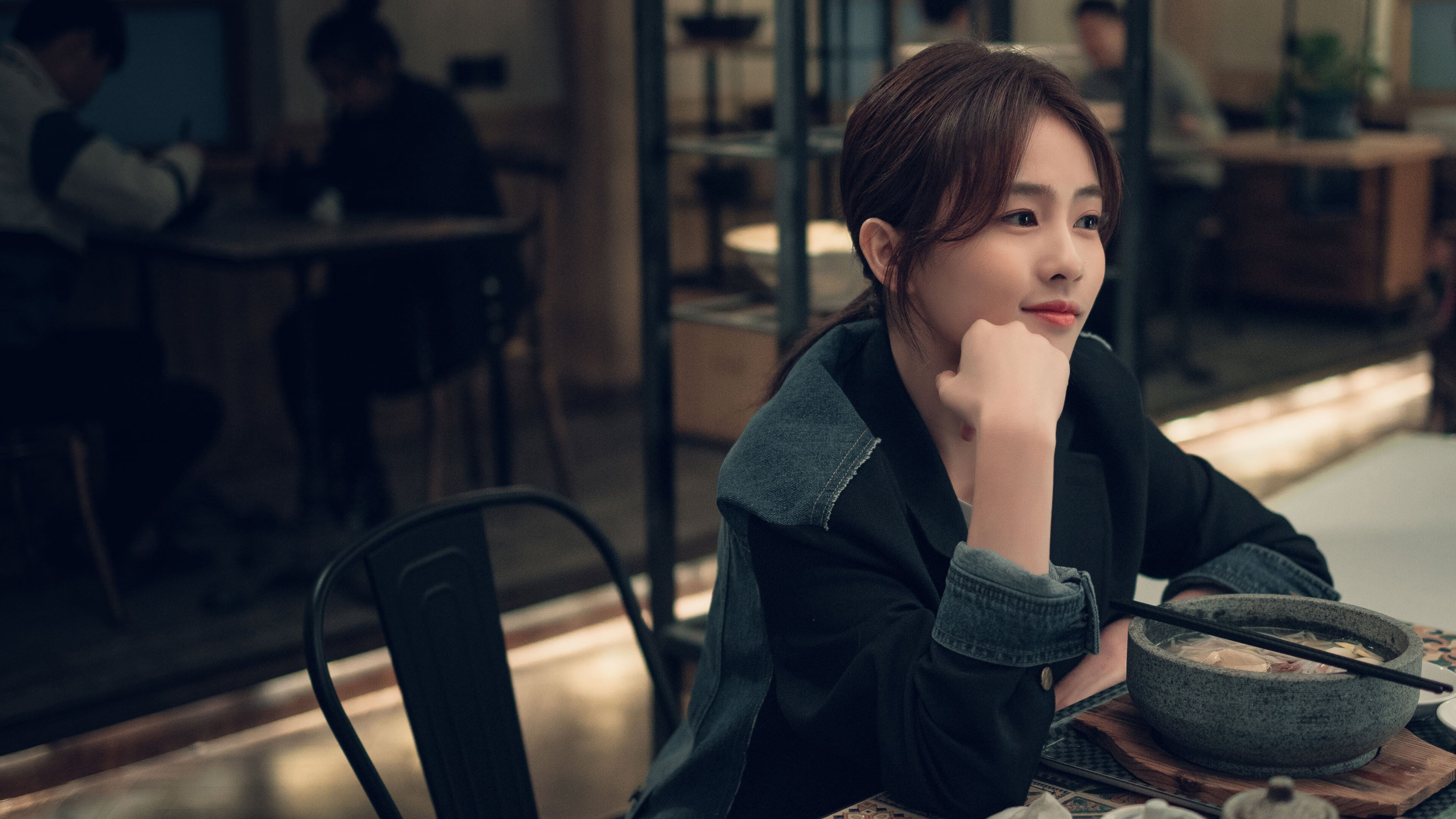 爱游戏娱乐网址-比利亚雷亚尔主场2-1战胜格拉纳达，取得胜利，2021年1月20日足球,比利亚雷亚尔对格拉纳达历史战绩