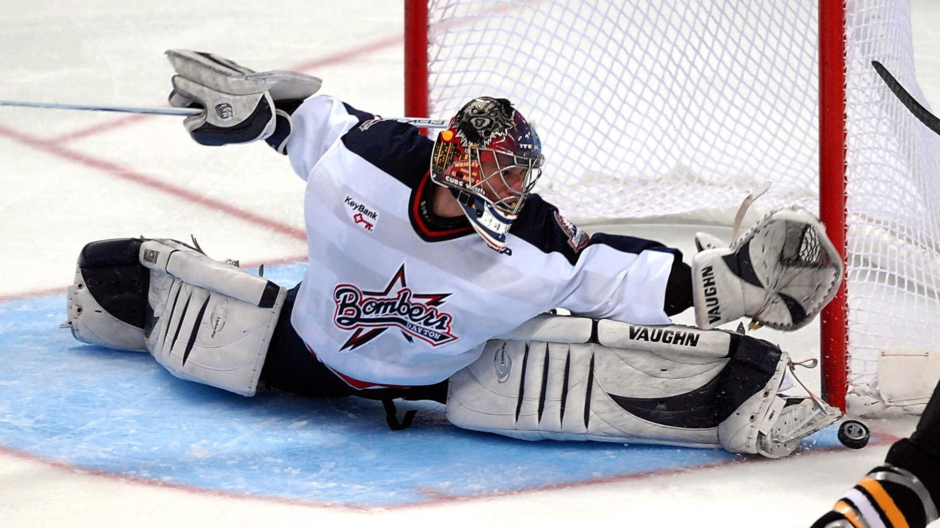 AYX官网-守望先锋 战队击败老对手 延续胜利节奏，守望先锋首胜